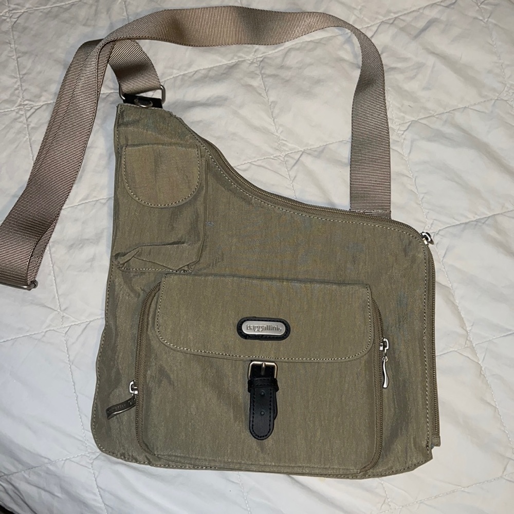 Baggallini crossbody